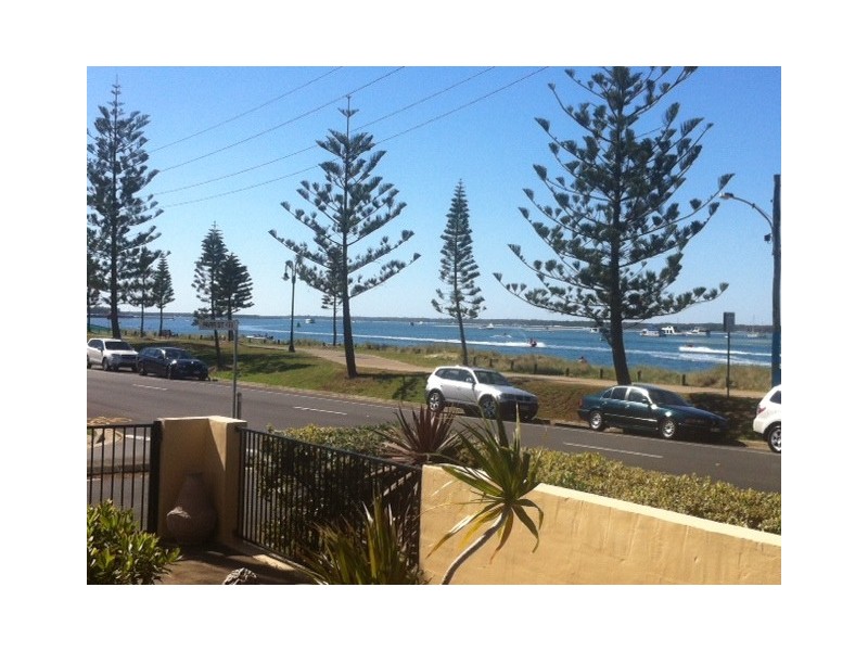 1/460 Marine Parade, Biggera Waters QLD 4216
