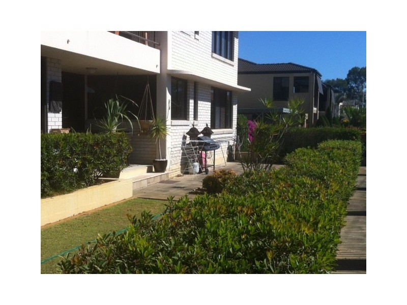 1/460 Marine Parade, Biggera Waters QLD 4216