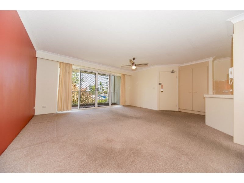 21/37 Bayview Street, Runaway Bay QLD 4216