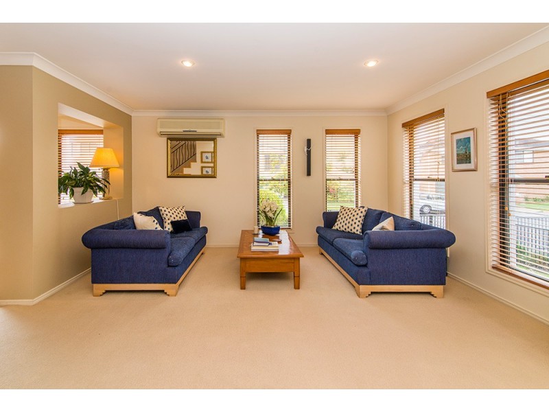 102A The Esplanade, Paradise Point QLD 4216