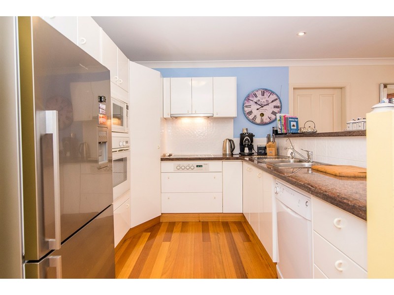 102A The Esplanade, Paradise Point QLD 4216