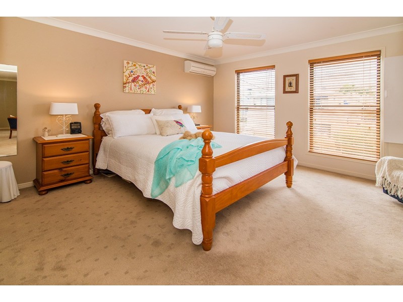 102A The Esplanade, Paradise Point QLD 4216