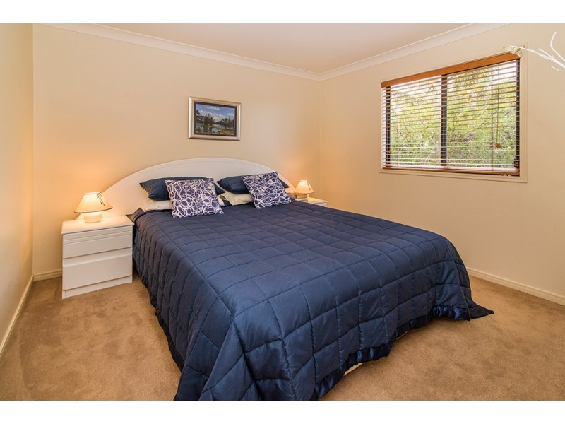 102A The Esplanade, Paradise Point QLD 4216