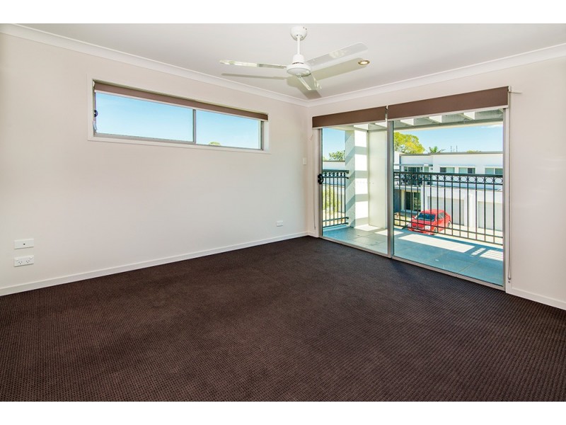 30/177 Central Street, Labrador QLD 4215