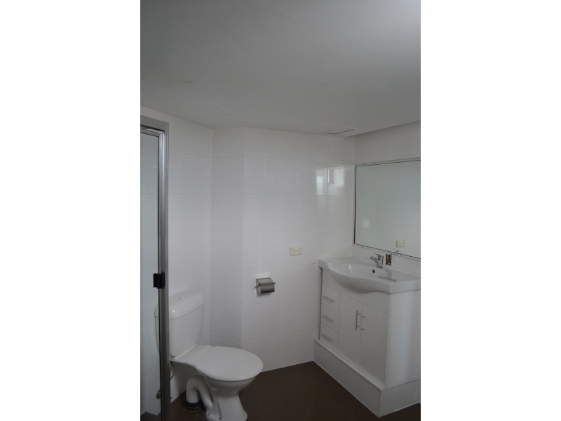 9A/114 Marine Parade, Southport QLD 4215