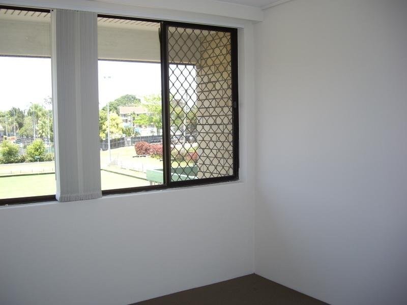 9/2 Marine Parade, Southport QLD 4215