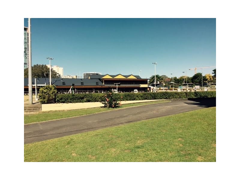 6/4 Marine Parade, Southport QLD 4215