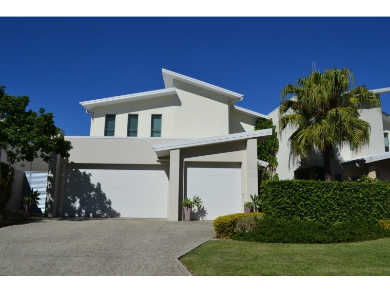 Villa 1, 2022 The Boulevard “Royal Pines”, Benowa QLD 4217