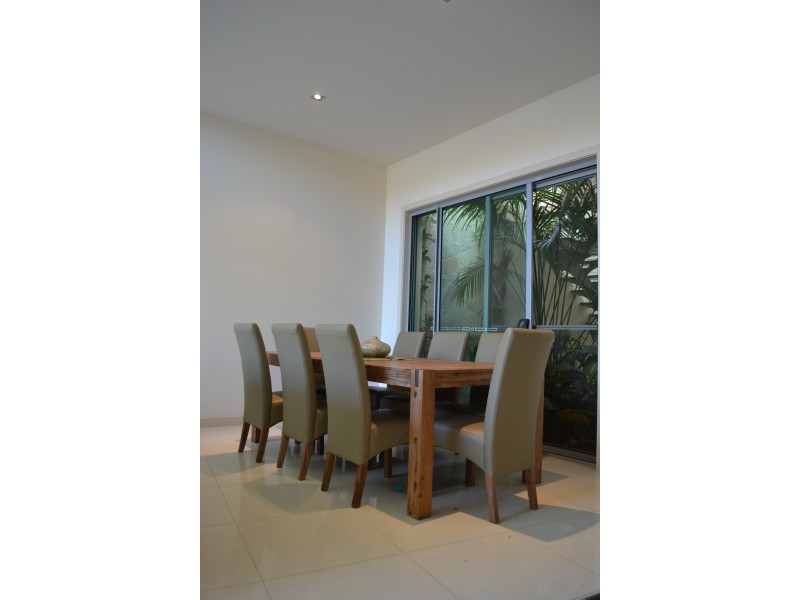 Villa 1, 2022 The Boulevard “Royal Pines”, Benowa QLD 4217