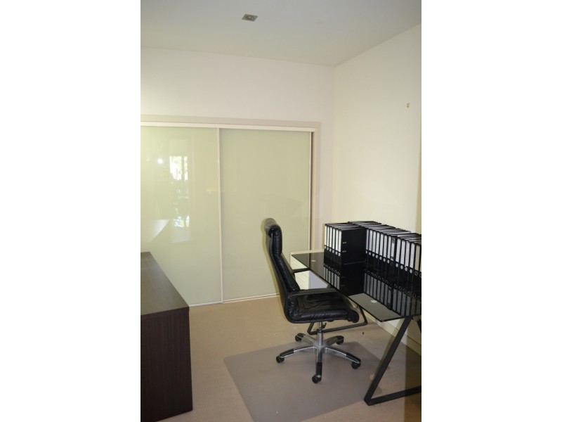 Villa 1, 2022 The Boulevard “Royal Pines”, Benowa QLD 4217