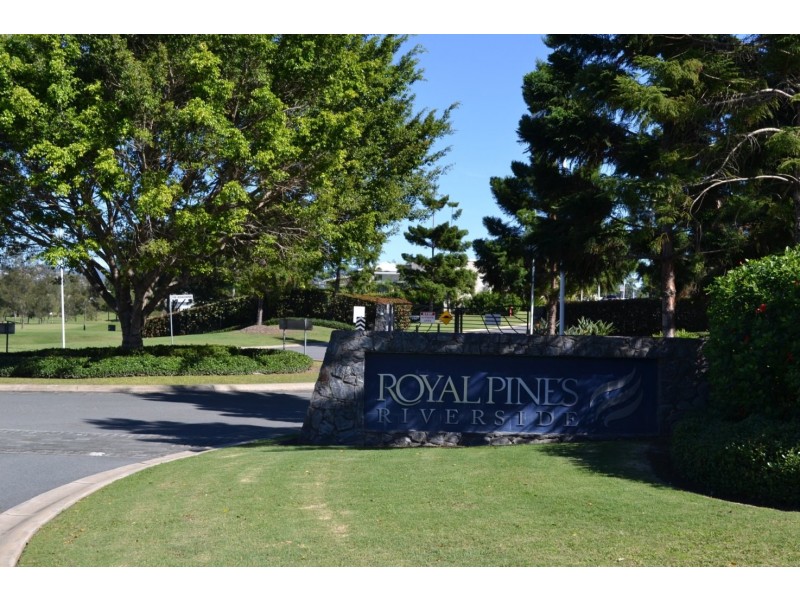 Villa 1, 2022 The Boulevard “Royal Pines”, Benowa QLD 4217