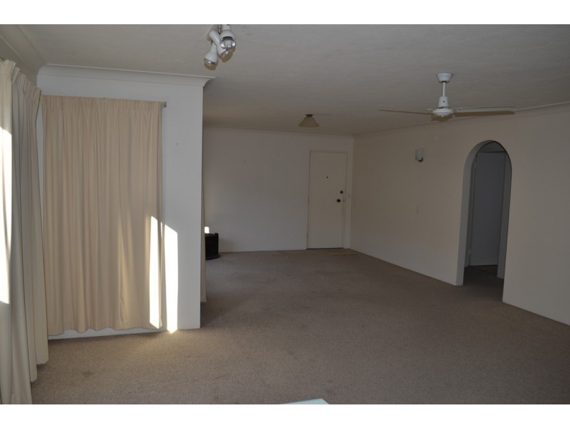 2/542 Marine Parade, Biggera Waters QLD 4216