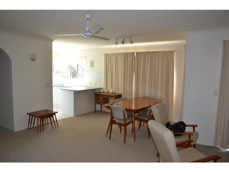 2/542 Marine Parade, Biggera Waters QLD 4216