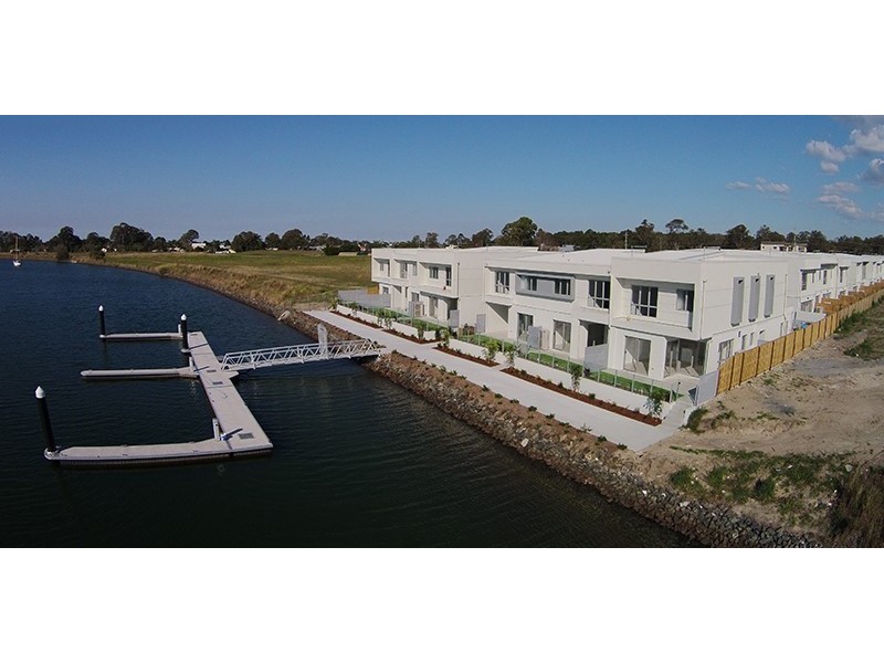 8/156 Marina Quays Boulevard, Hope Island QLD 4212