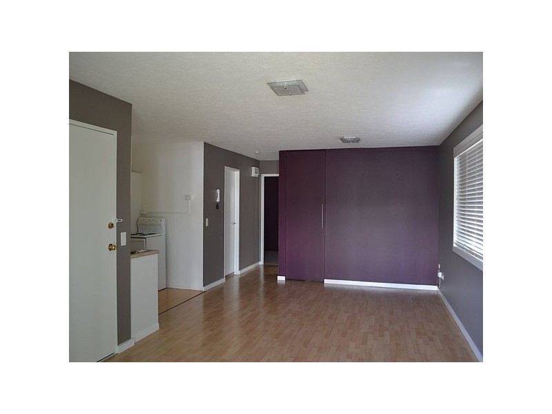 1/164 Frank Street, Labrador QLD 4215