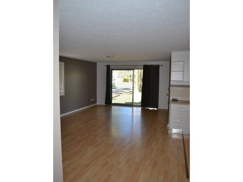 1/164 Frank Street, Labrador QLD 4215