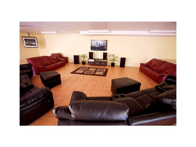 7-11 Brown Street, Labrador QLD 4215