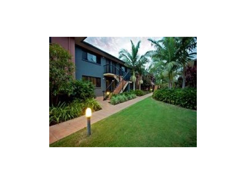 7-11 Brown Street, Labrador QLD 4215