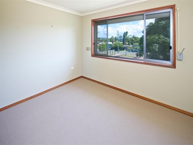 5 Reynolds Ave, Labrador QLD 4215