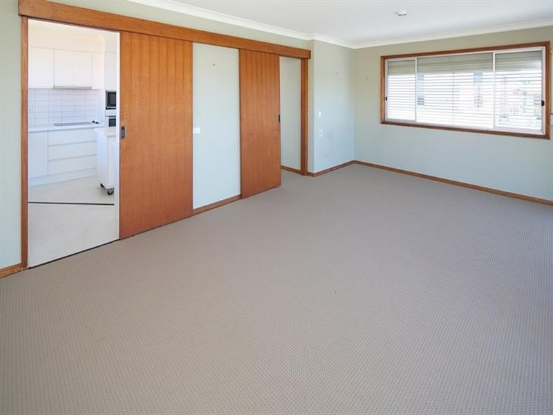 5 Reynolds Ave, Labrador QLD 4215