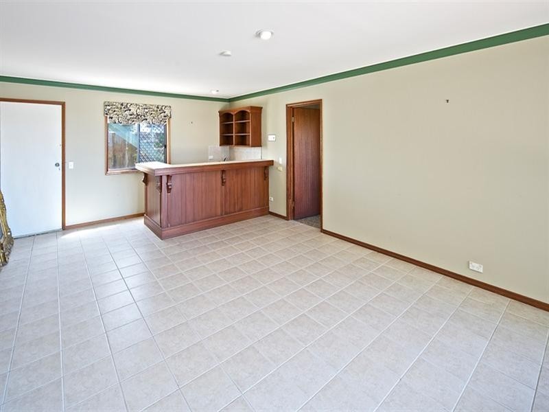 5 Reynolds Ave, Labrador QLD 4215