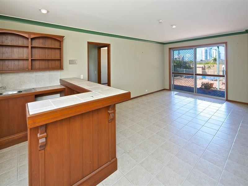 5 Reynolds Ave, Labrador QLD 4215