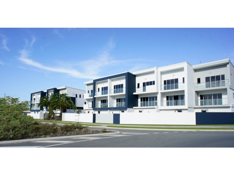 15/88 Broadwater Drive, Hope Island QLD 4212