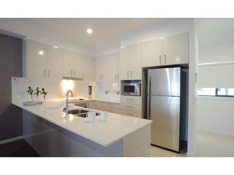 15/88 Broadwater Drive, Hope Island QLD 4212