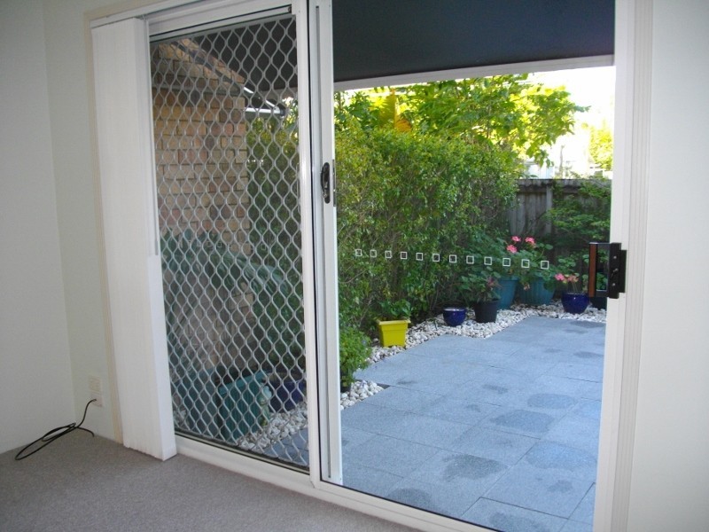 22/20 Huth Street, Labrador QLD 4215