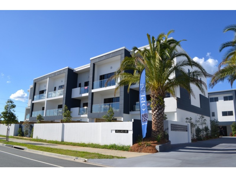 21/1 Mervyn Thomas Drive, Hope Island QLD 4212