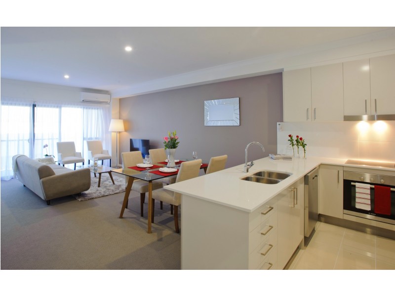 21/1 Mervyn Thomas Drive, Hope Island QLD 4212