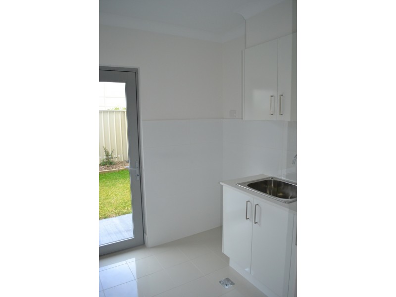 7/88 Broadwater Avenue, Hope Island QLD 4212