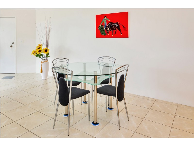 5/194 Marine Parade, Labrador QLD 4215