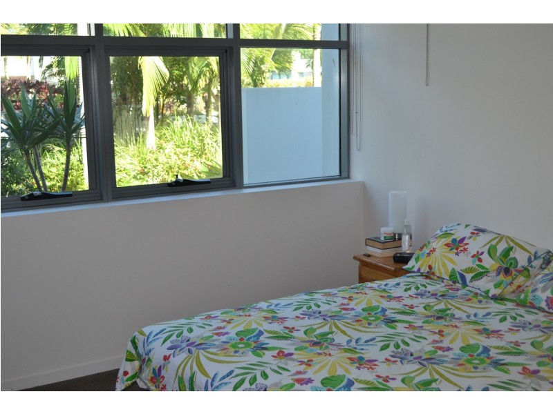 1I/28 Bayview Street, Runaway Bay QLD 4216