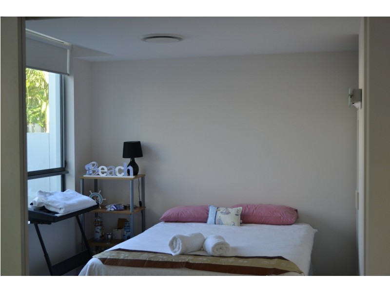 1I/28 Bayview Street, Runaway Bay QLD 4216