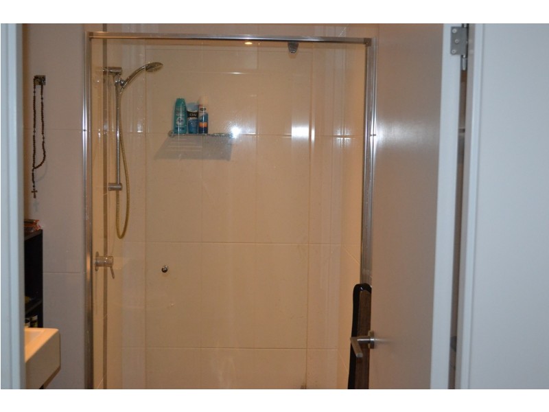 1I/28 Bayview Street, Runaway Bay QLD 4216