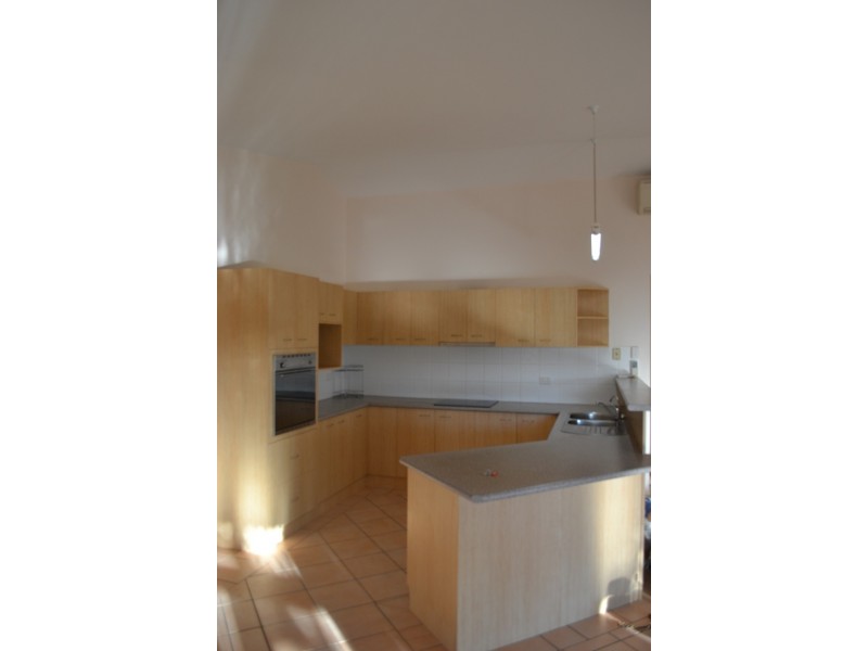 10 Hirono Court, Parkwood QLD 4214