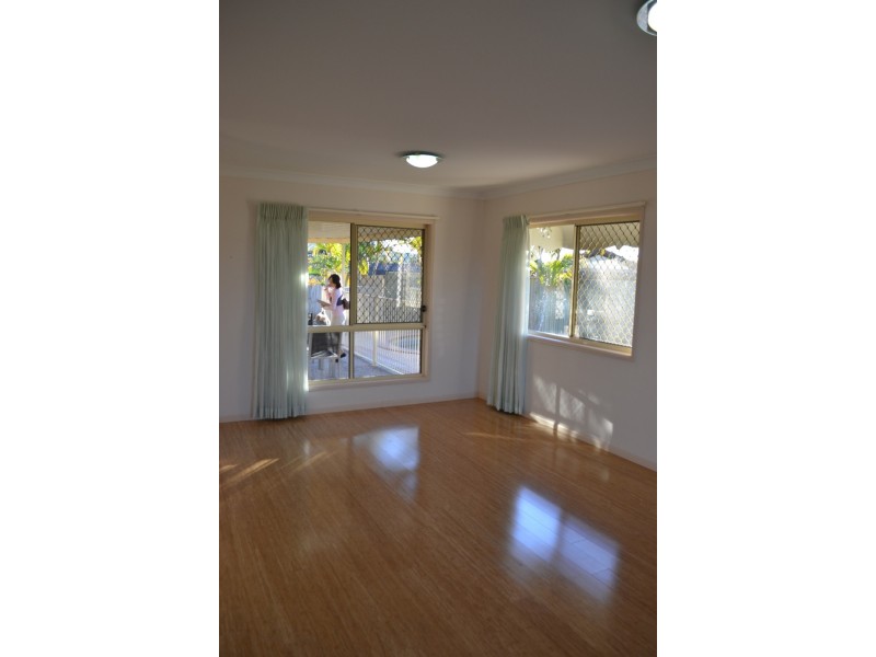 10 Hirono Court, Parkwood QLD 4214