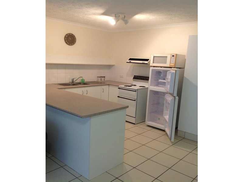 3/9 Bradford Street, Labrador QLD 4215