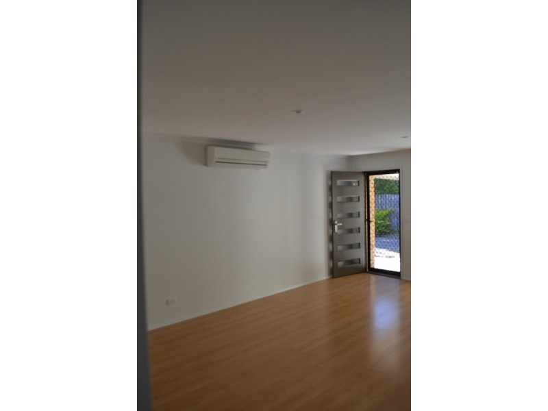 2/15 Morinda Way, Labrador QLD 4215