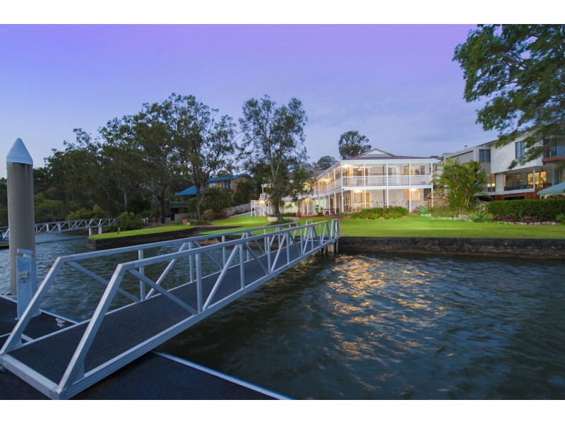 15 Lachlan Drive, Coomera QLD 4209