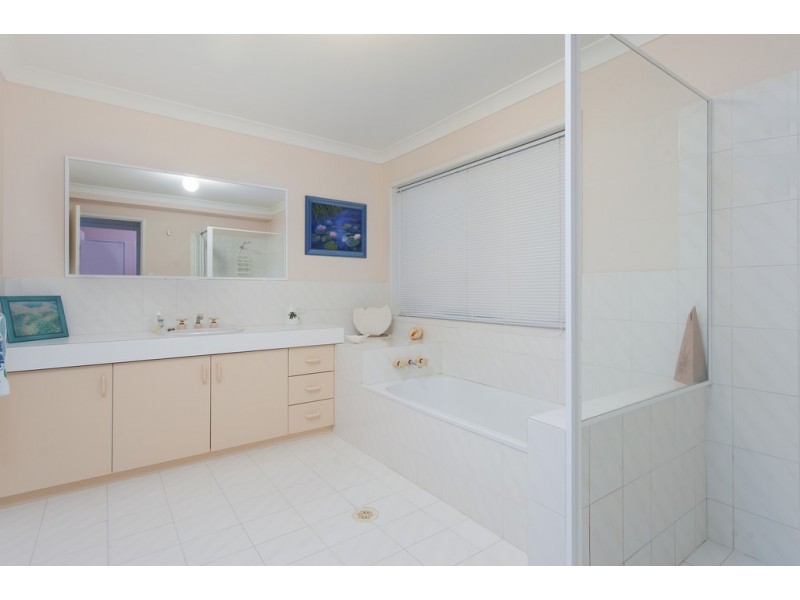 15 Lachlan Drive, Coomera QLD 4209