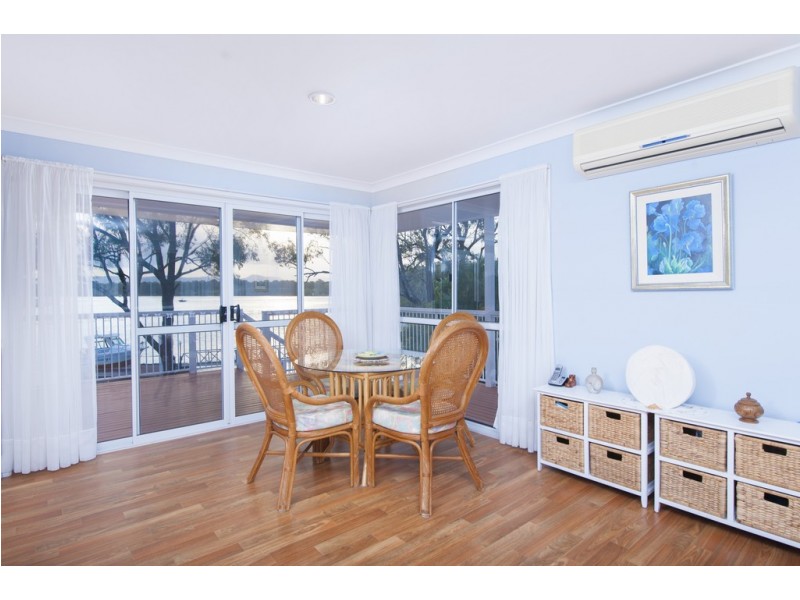 15 Lachlan Drive, Coomera QLD 4209