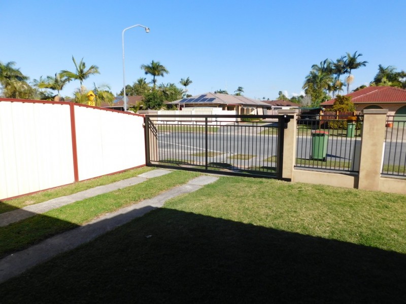 1/21 Stephenson Street, Labrador QLD 4215