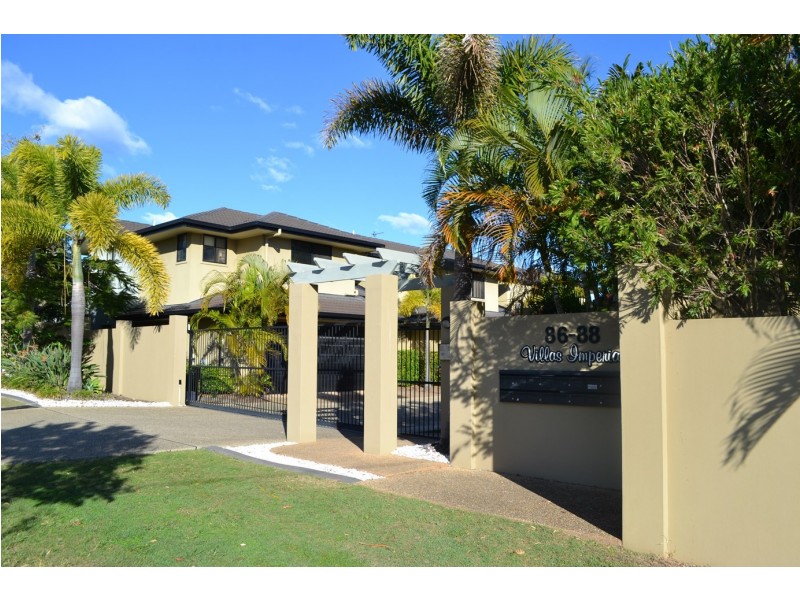 2/86 Imperial Parade, Labrador QLD 4215