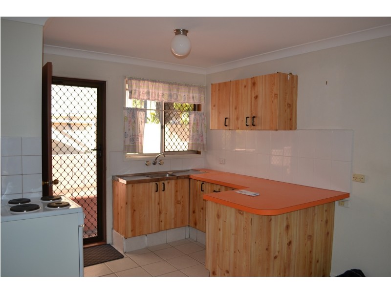 2/32 Little Norman Street, Southport QLD 4215