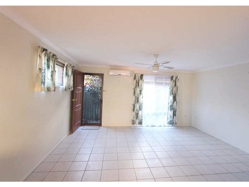 2/32 Little Norman Street, Southport QLD 4215