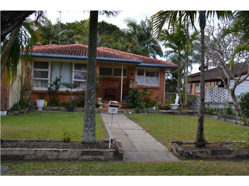 22 Reynolds Avenue, Labrador QLD 4215