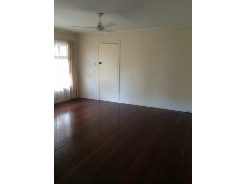 22 Reynolds Avenue, Labrador QLD 4215