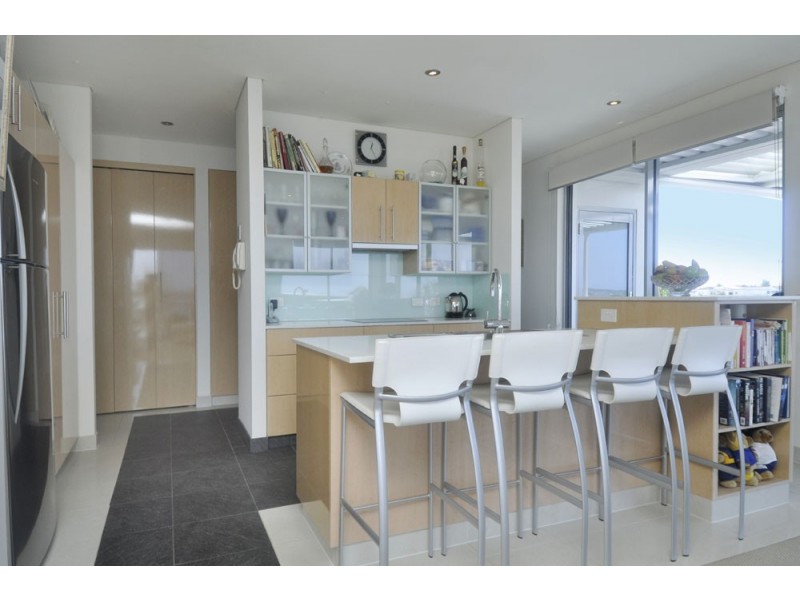 10/27-29 Madang Crescent, Runaway Bay QLD 4216